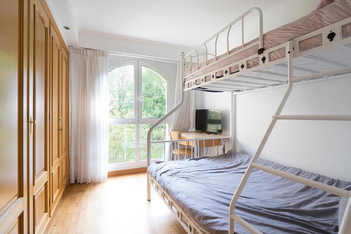 New Apartment & Terrace. Steps To Ondarreta Beach Anorga-Lugariz Bagian luar foto