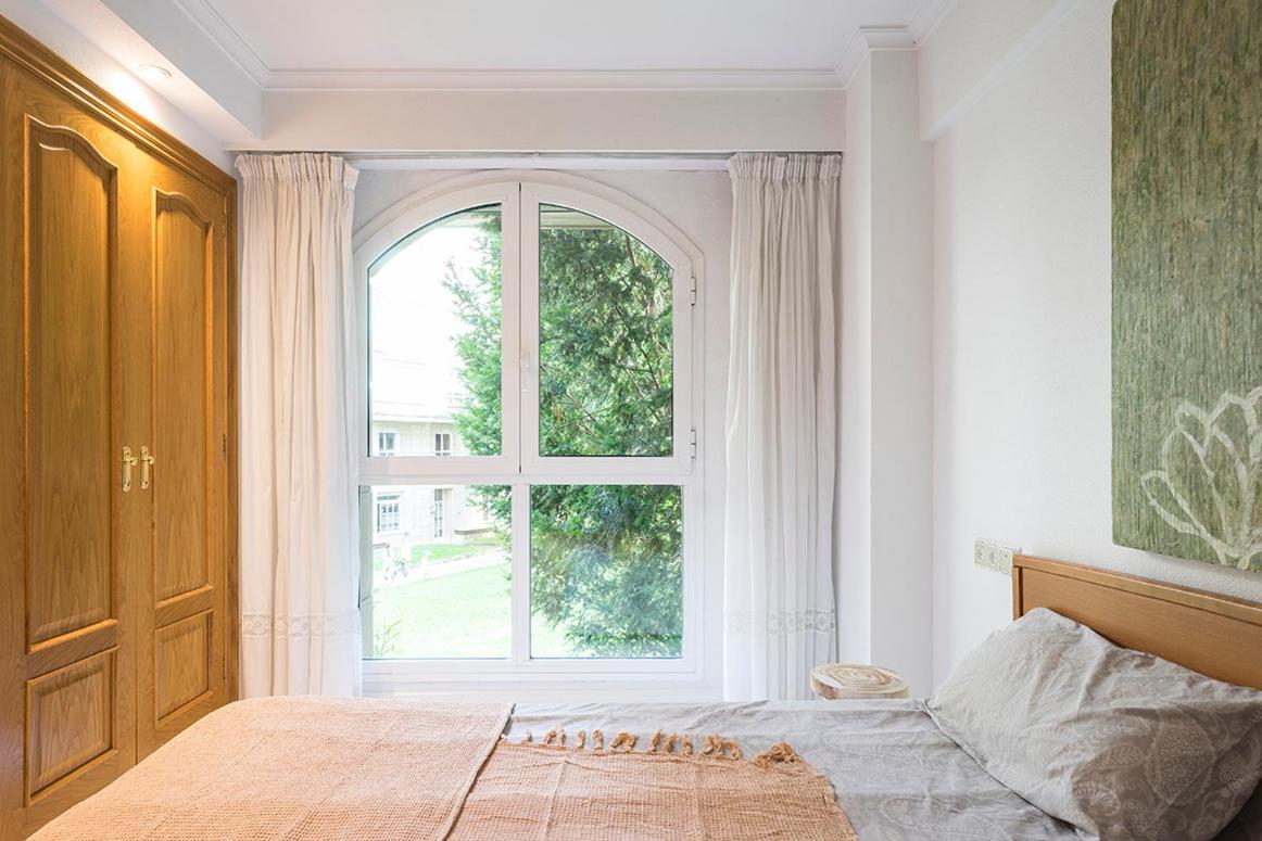 New Apartment & Terrace. Steps To Ondarreta Beach Anorga-Lugariz Bagian luar foto